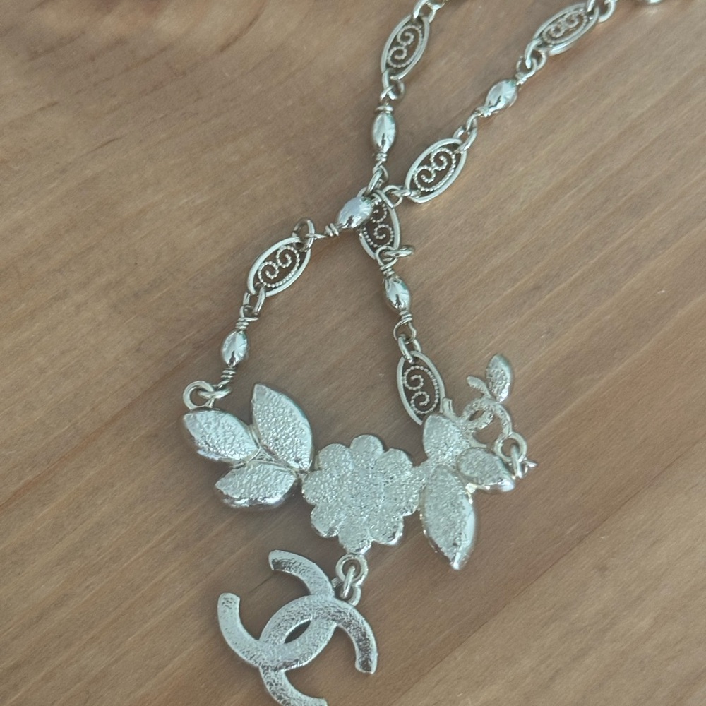 Chanel Camille flower chocker 2022-2023 collection authentic - Picture 3 of 6